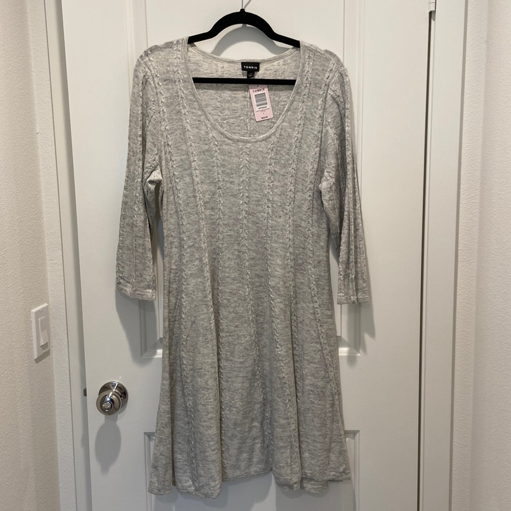 Lt Grey Cable Knit 3/4” Sleeve Dress